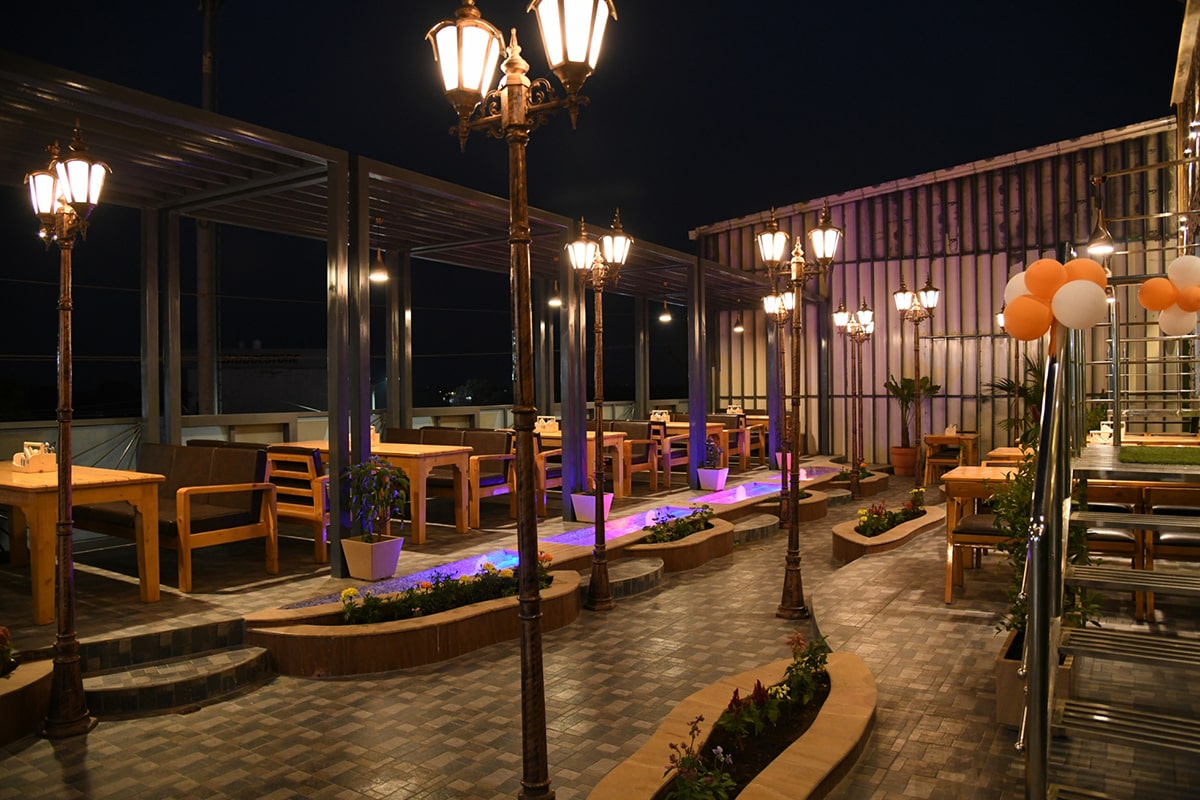 Ten 11 Rooftop Restaurant - Hotel Annpurna Regency